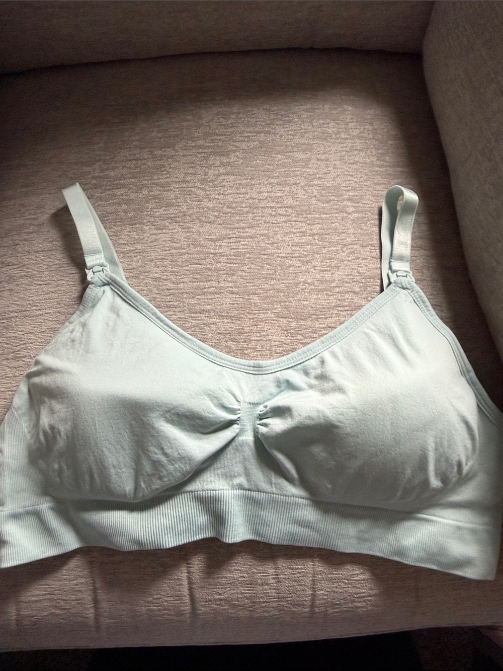 NWOT Seamless Light Mint Wireless Nursing Bra